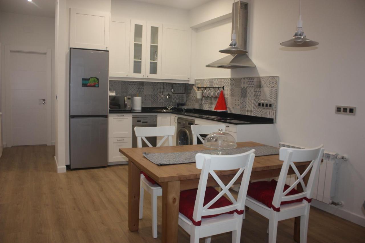 La Casa De Loli Apartment Luarca Bagian luar foto
