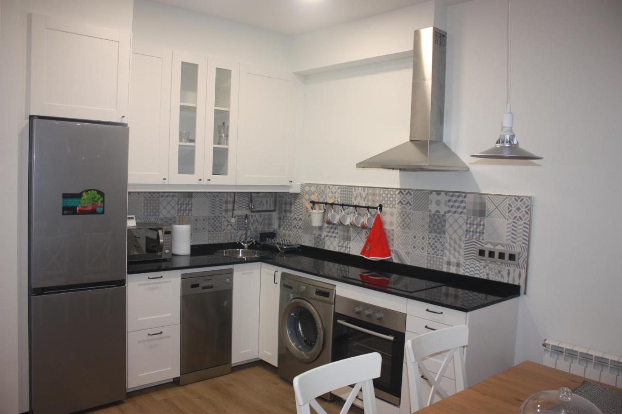 La Casa De Loli Apartment Luarca Bagian luar foto